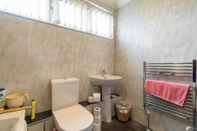 3 bed Semi-Detached for sale Image 12