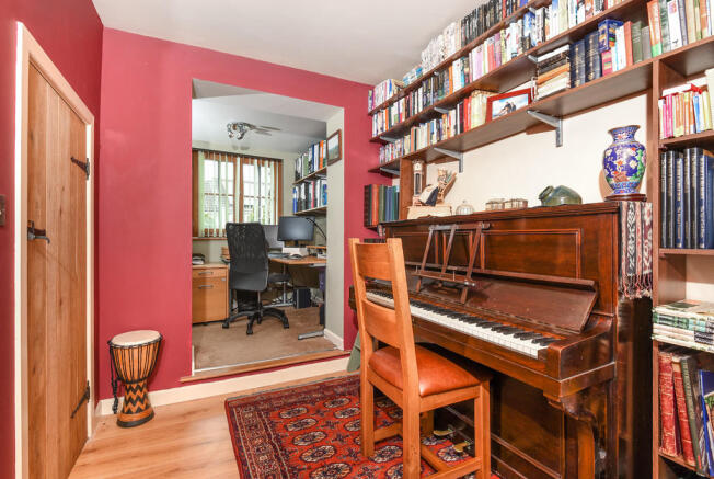 Photo 6