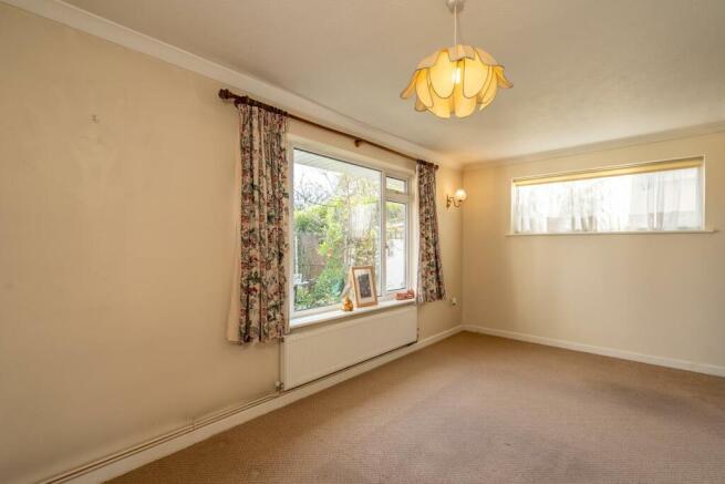 Dining Area.jpg