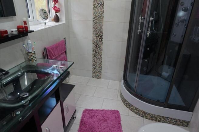 Master En-suite