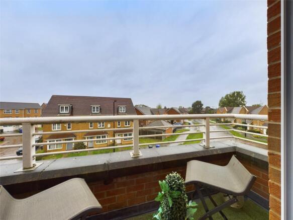 2 bed Apartment for sale Image 4