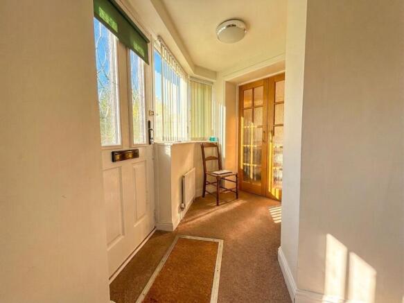 2 bed Semi-Detached Bungalow for sale Image 10
