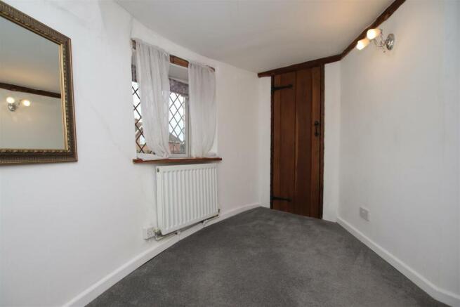 Bedroom 2.JPG