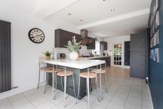BREAKFAST KITCHEN