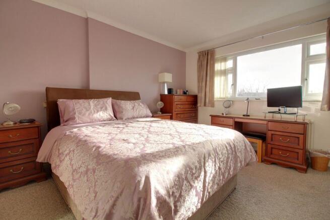 Bedroom 2 (Double)