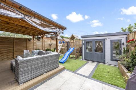 Stewart Close, Haywards Heath, West Sussex, RH16