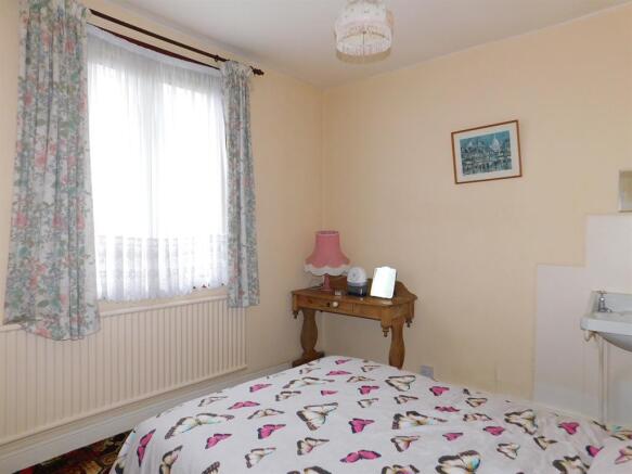 bed 1