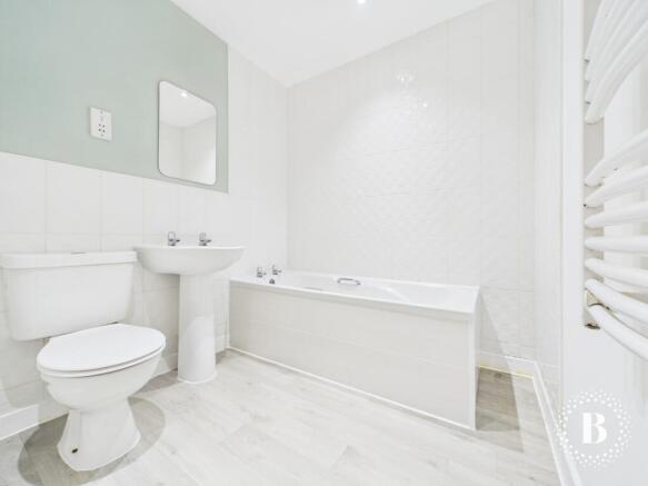 2 bed Apartment to rent Image 9