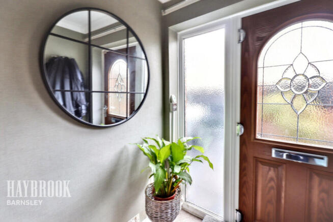 3 bed Semi-Detached for sale Image 9