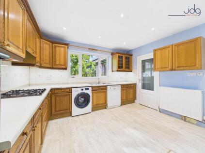 Haverbreaks Place, Lancaster | Mature Private Gardens
