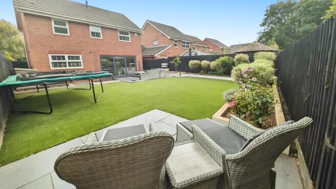 pbox-garden-327599.jpg