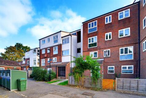 Swinfield Close, Feltham, Hounslow