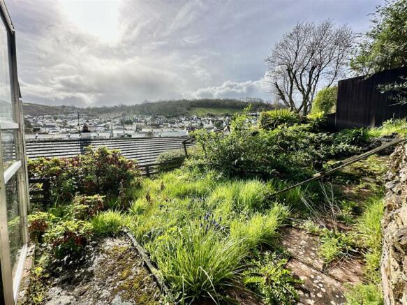 Rear Garden_.jpg