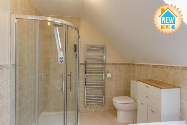 FAMILY BATHROOM:
