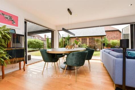 Elizabeth Drive, Woodnesborough, Sandwich, Kent