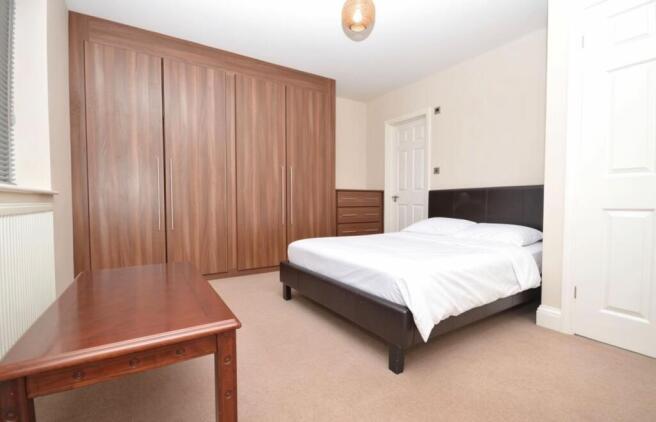 Double Room to Rent in Shared House