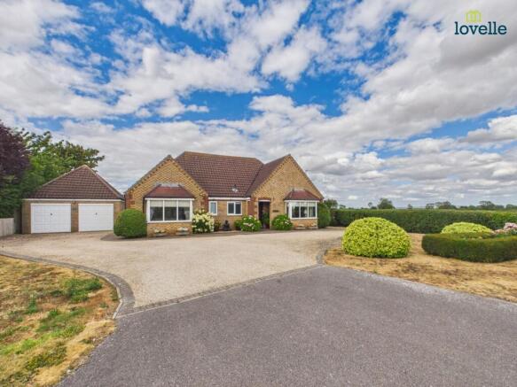 3-bed detached on The Paddock, Owmby-By-Spital, LN8, £460,000