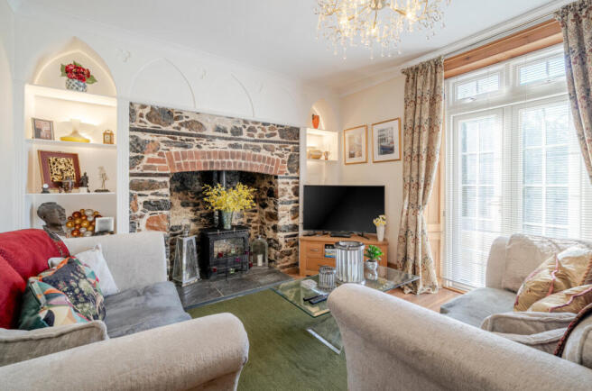 1436910-7-69ce5f3...