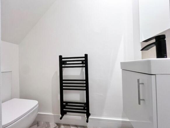 3 bed End of Terrace to rent Image 9