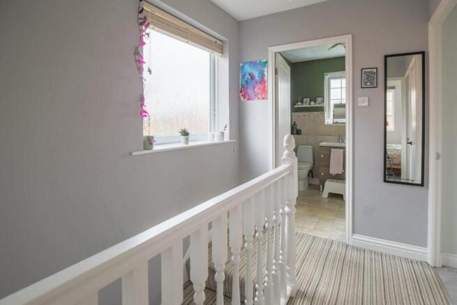3 bed Detached for sale Image 8