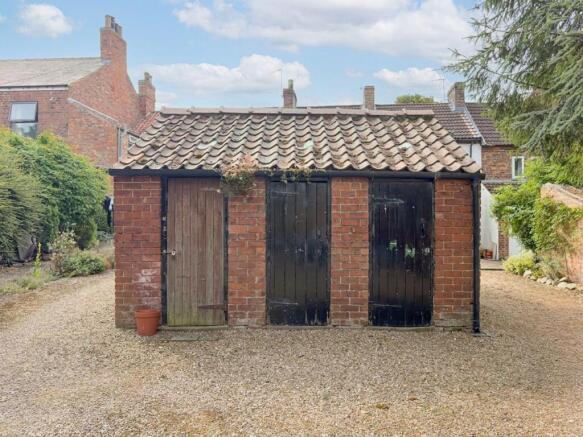 2 bed Terraced for sale Image 8