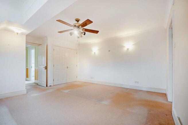 8578120-interior03-800.jpg