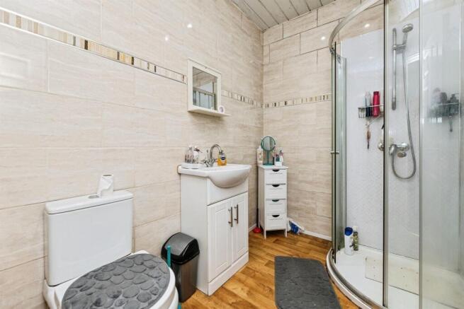 3 bed Semi-Detached for sale Image 6