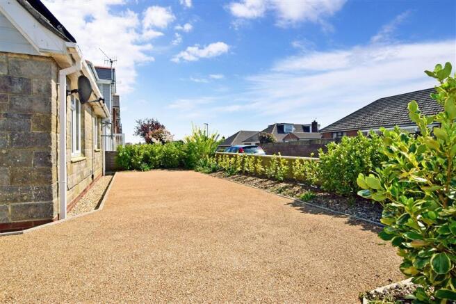 Driveway/Parking