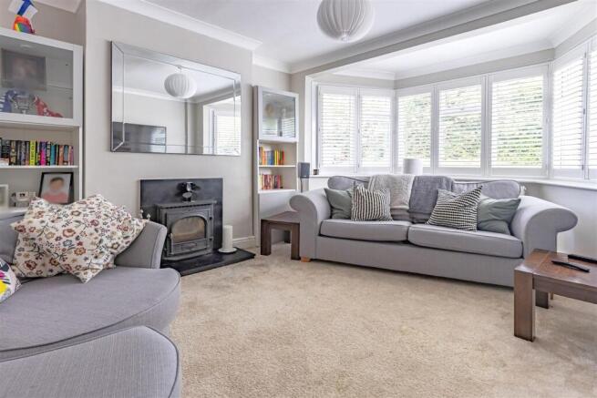 9 Hillcrest Way (2).jpg