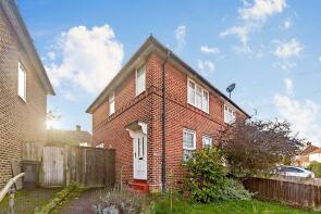 23, Leof Crescent, Bellingham, London SE6 3QP