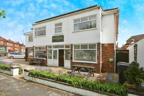 10, Saxby Avenue, Skegness PE25 3JZ