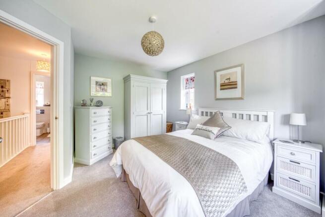 12 - bed 2.jpg