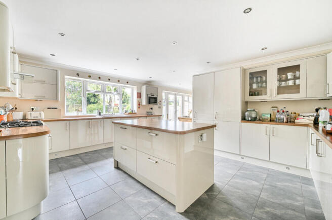 1295029-32-682e13...