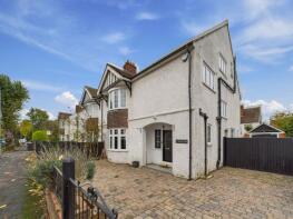 8, Downshire Square, Reading RG1 6NH
