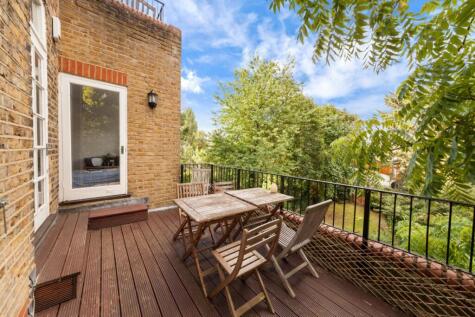Frognal,
Hampstead, NW3