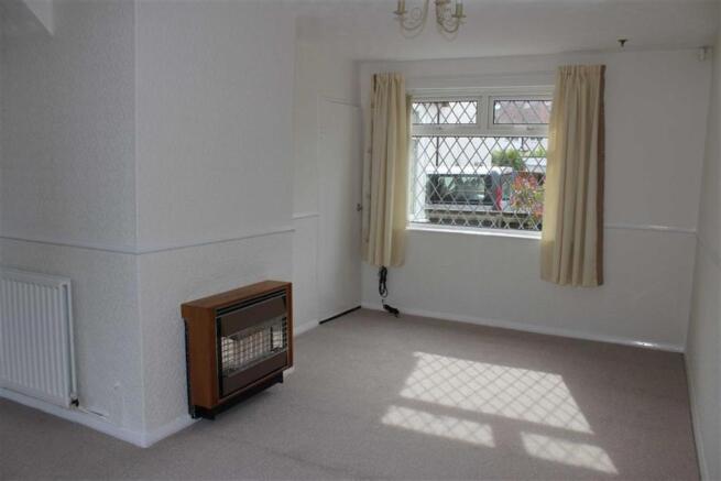 L-SHAPED LOUNGE