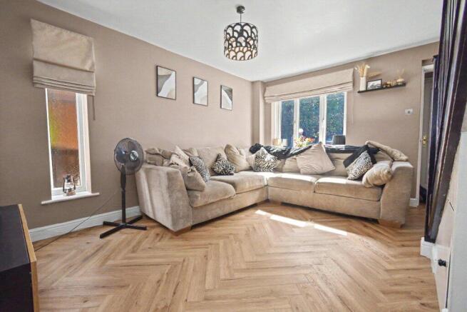 2 bed Semi-Detached for sale Image 4