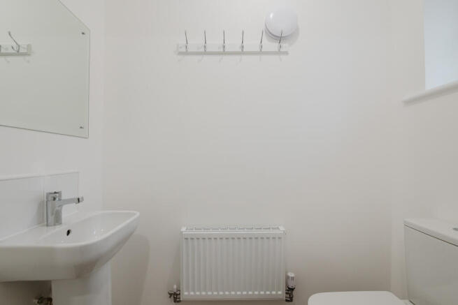 3 bed House to rent Image 8