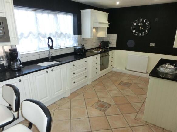 Refitted Bespoke Kitchen