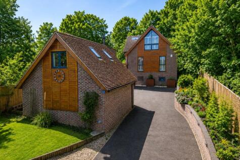 Oxford Road, Donnington, Newbury, Berkshire, RG14