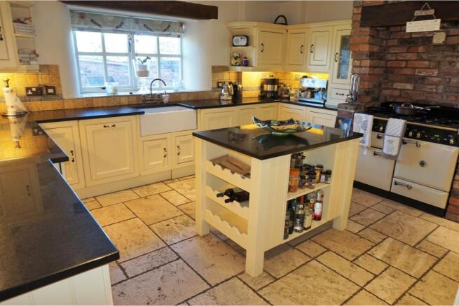 Kitchen / Breakfast