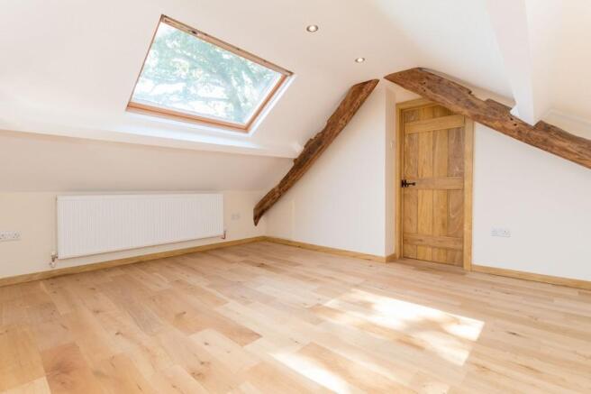 BEDROOM 4 