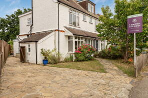 25, Mead Road, Cranleigh GU6 7BQ