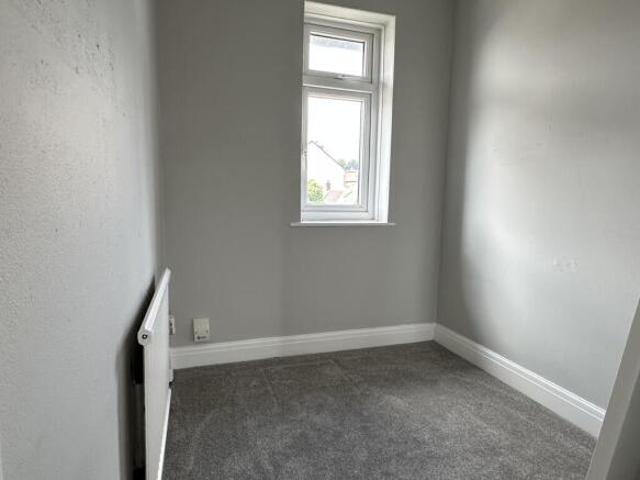 3 bed Semi-Detached to rent Image 8