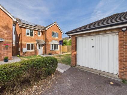 Snowberry Close, Bradley Stoke, Bristol, South Gloucestershire, BS32