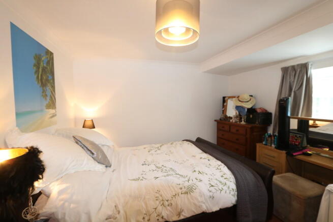 Bedroom One Bunga...