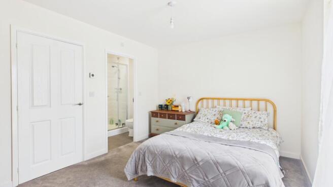 2 bed Apartment for sale Image 9