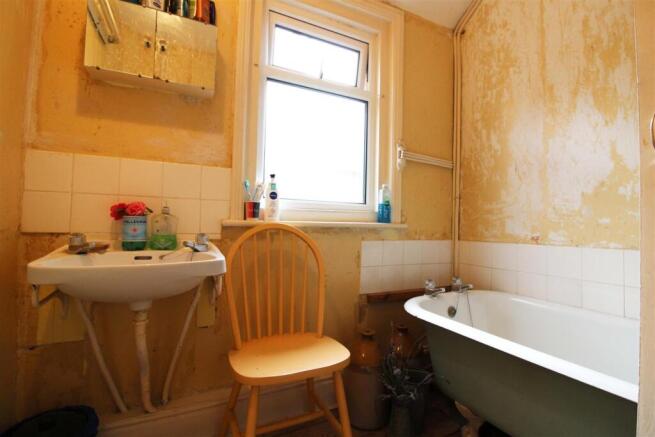 bathroom edit 1.jpg