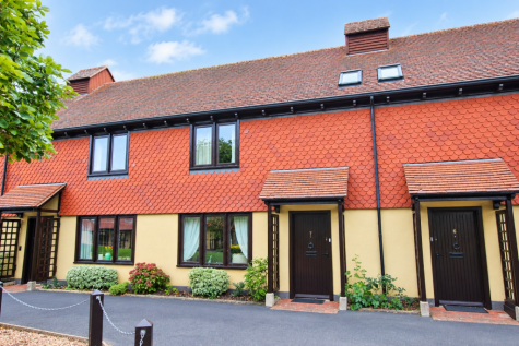 Berrow Court, Gardens Walk, Upton-Upon-Severn, Worcester