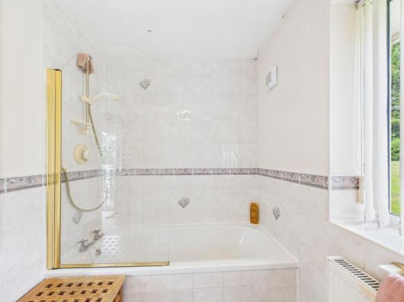 En-suite Bathroom